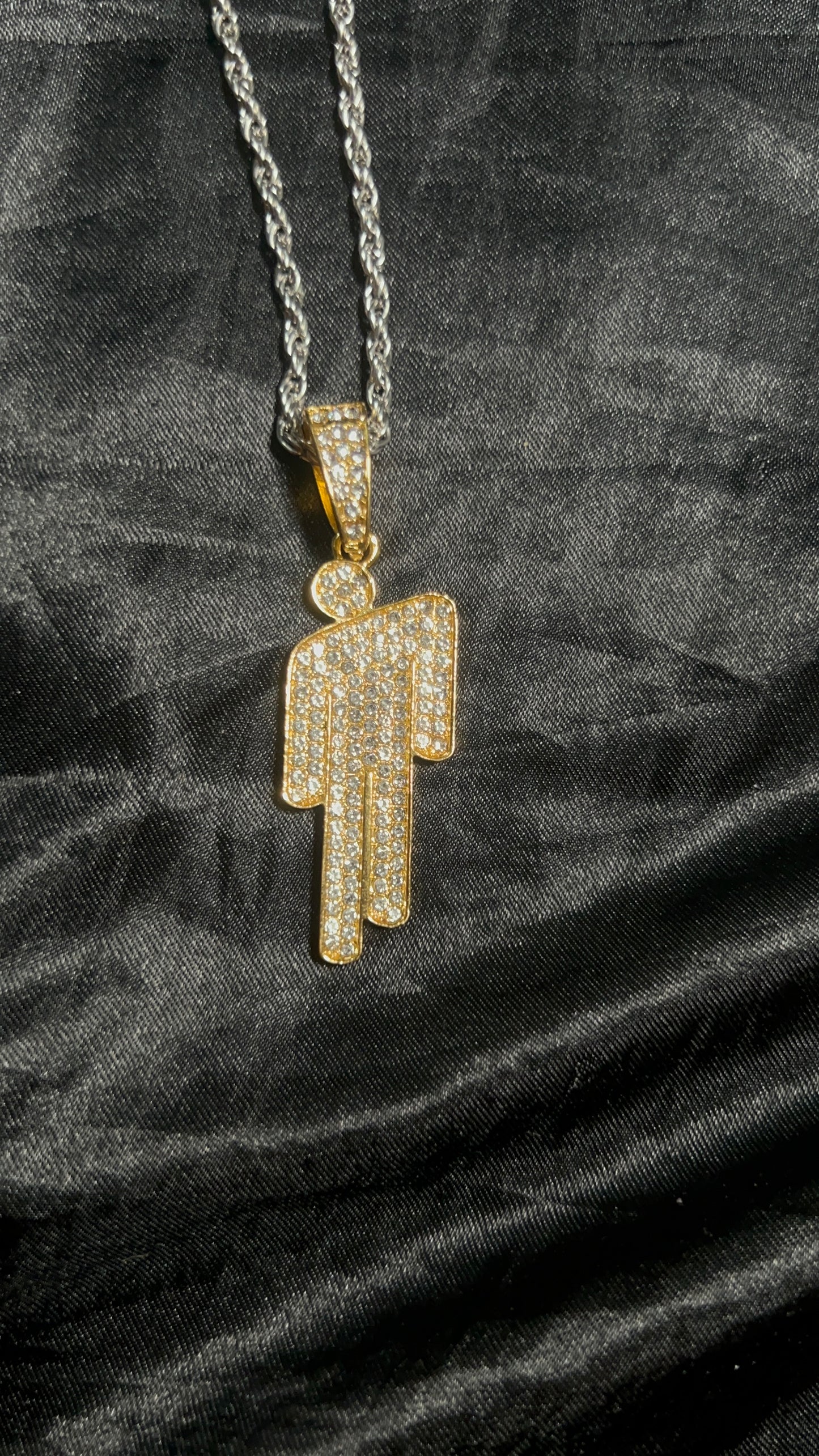 Billie eilish gold blohsh necklace bigger and better quality shiny